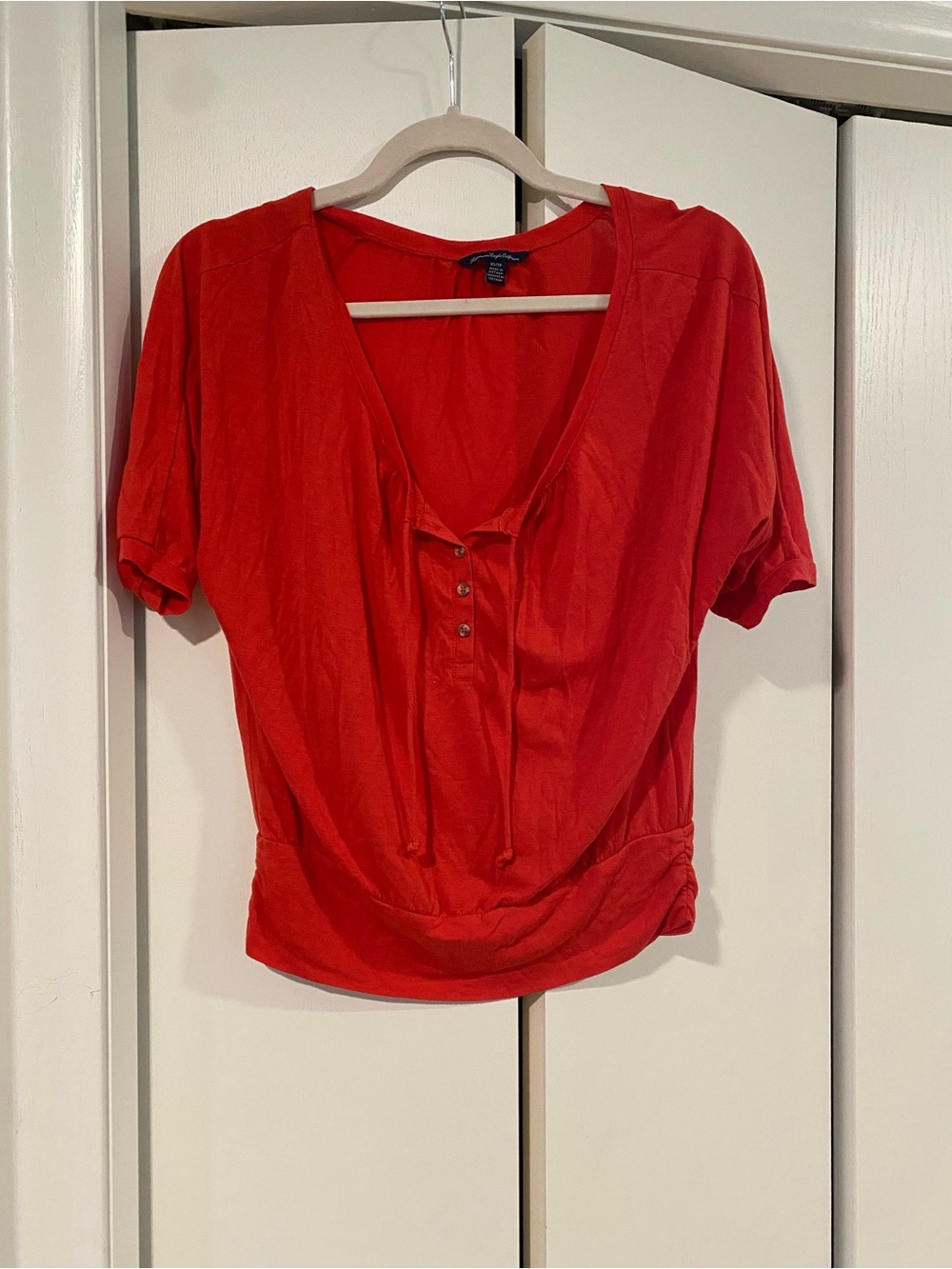 American Eagle Outfitters Red Short Sleeve Henley Tie-Neck Top